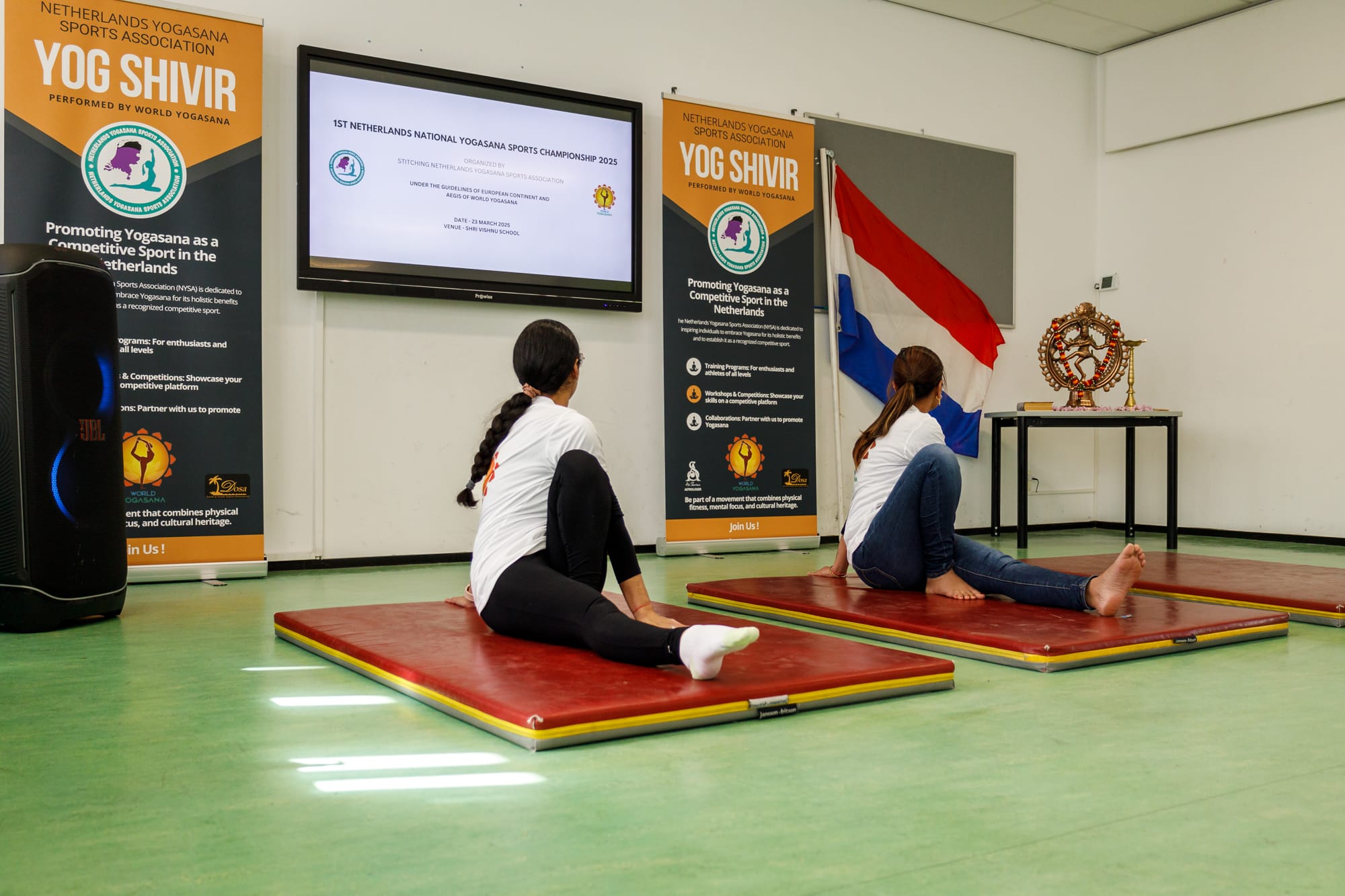 Elite Yogasana athlete